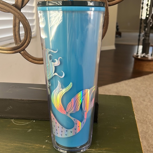 2021 Starbucks Cup limited holiday edition - Picture 4 of 7